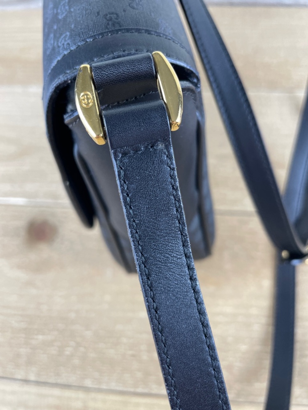 Vintage Gucci Micro GG Supreme Web Sherry Line CrossbodyBag - Picture 5 of 15